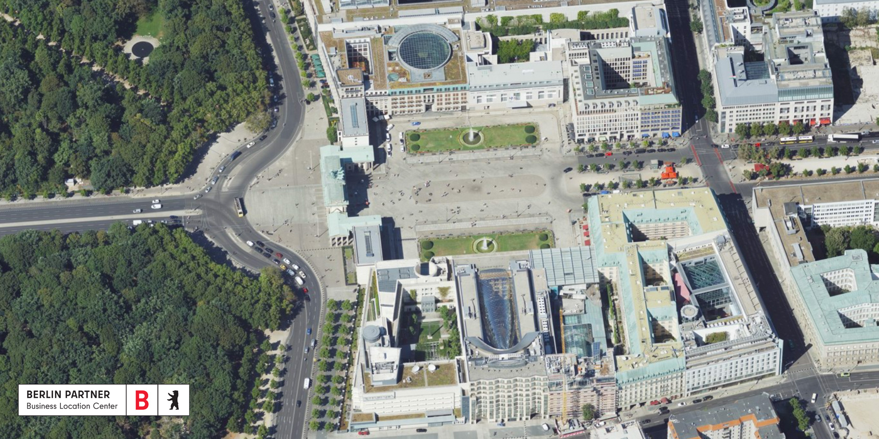 Oblique aerial view of the Brandenburger Tor in the Berlin Economic Atlas