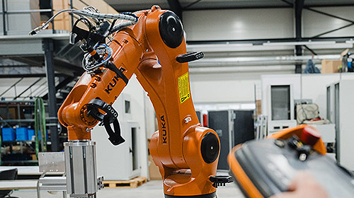 Roboterarm bei der industriellen Produktion